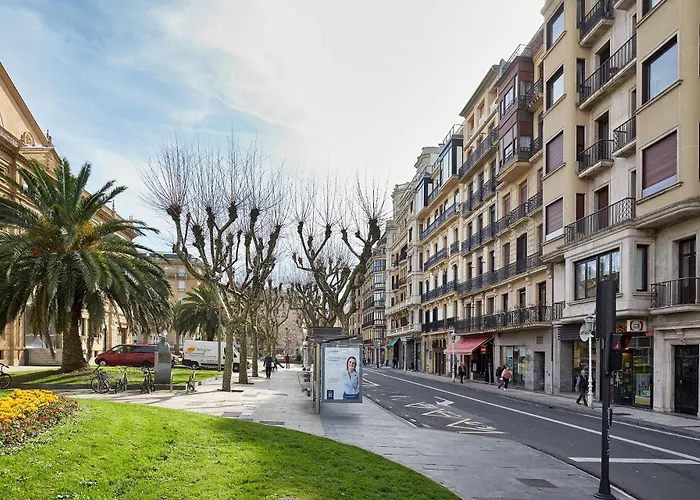 The Collection - Opera سان سيباستيان