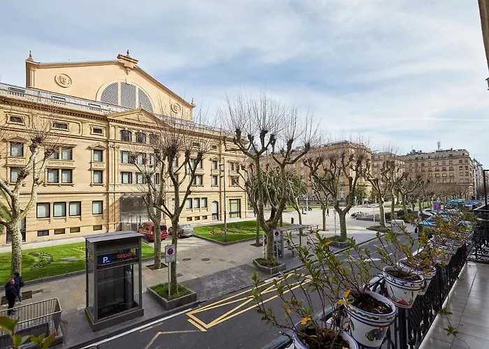 The Collection - Opera