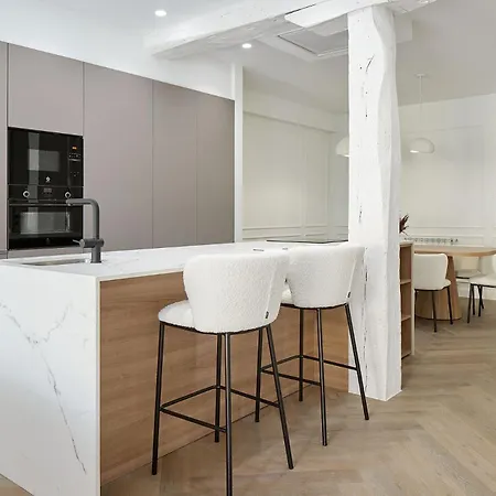 The Collection - Opera San Sebastián